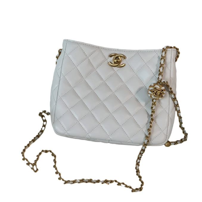 ＣＨＮＥＬSHOULDER BAG WHITE