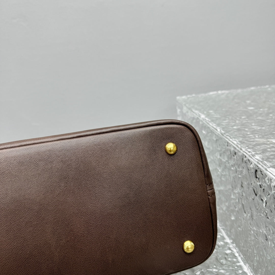 ＭＩ ＭＵ AVENTURE LEATHER TOTE BAG DARK BROWN