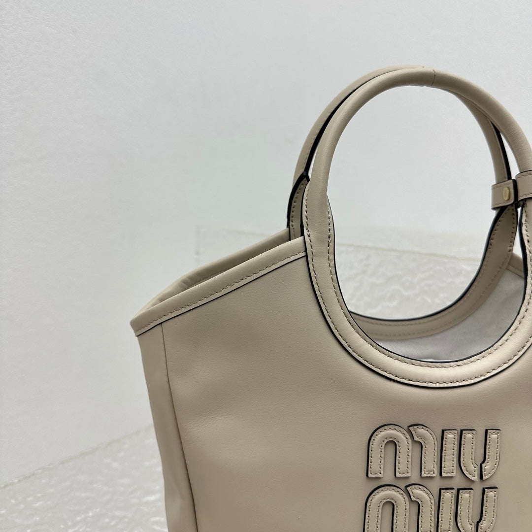 ＭＩ ＭＵ  IVY LEATHER BAG CLAY GREY