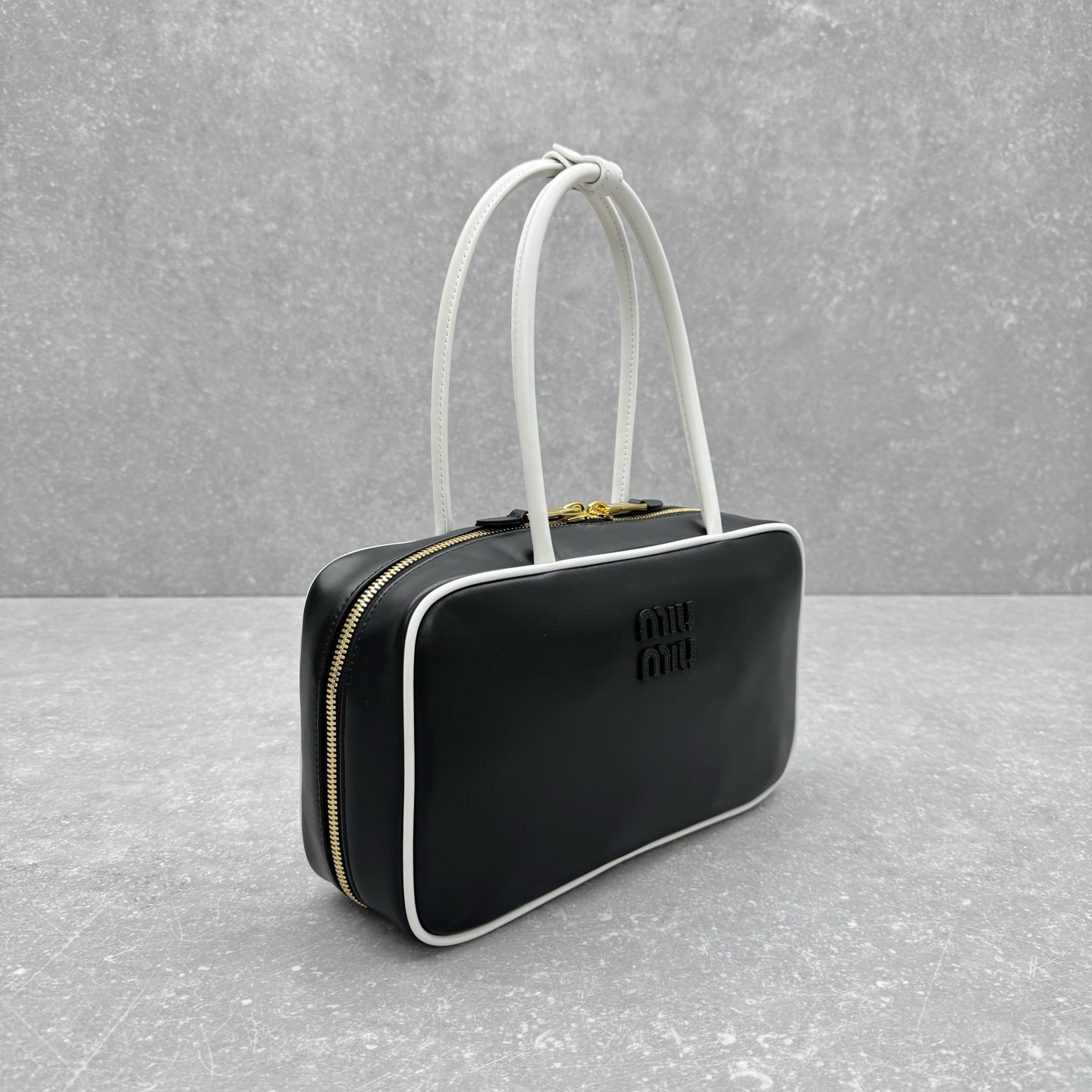ＭＩ ＭＵ MATELASSÉ NAPPA LEATHER BAG BLACK