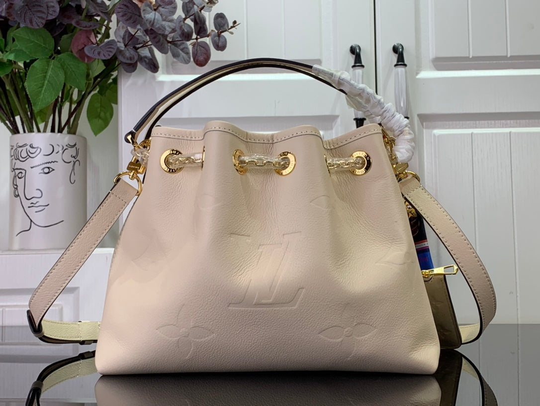 ＬＳ ＶＴＴＯＮ SUMMER BUNDLE BAG BLACK/BEIGE/UMBER