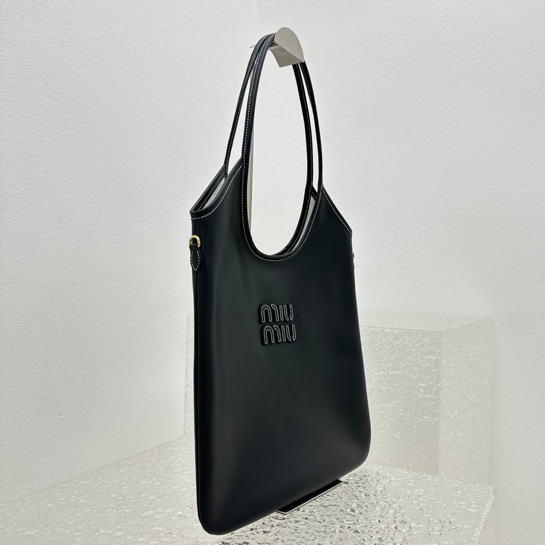 ＭＩ ＭＵ IVY LEATHER BAG BLACK