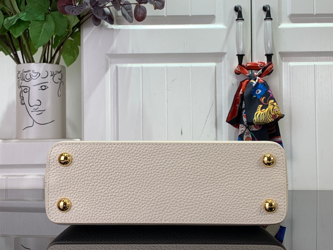 ＬＳ ＶＴＴＯＮ CAPUCINES BB MINI BLACK/UMBER/CREME