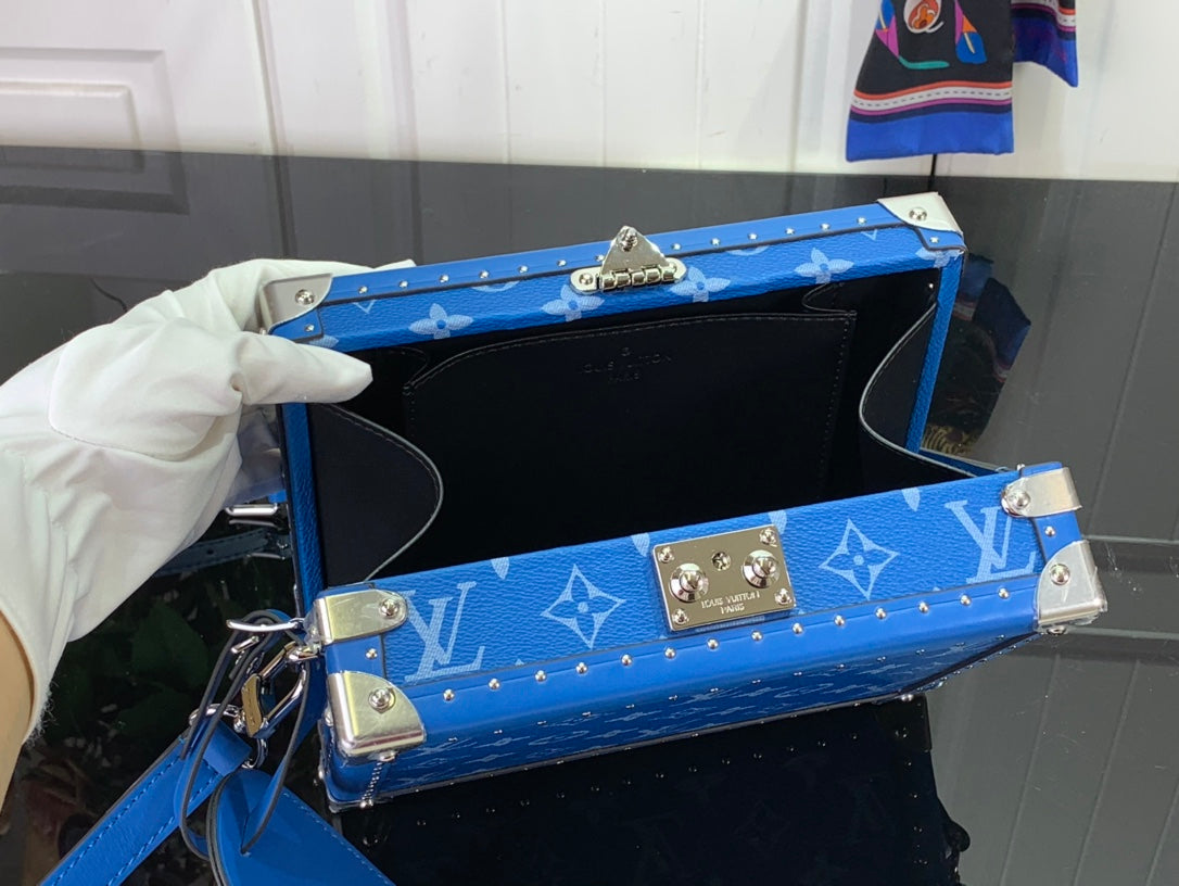 ＬＳ ＶＴＴＯＮ  CLUTCH BOX WHITE/BLUE/GREEN