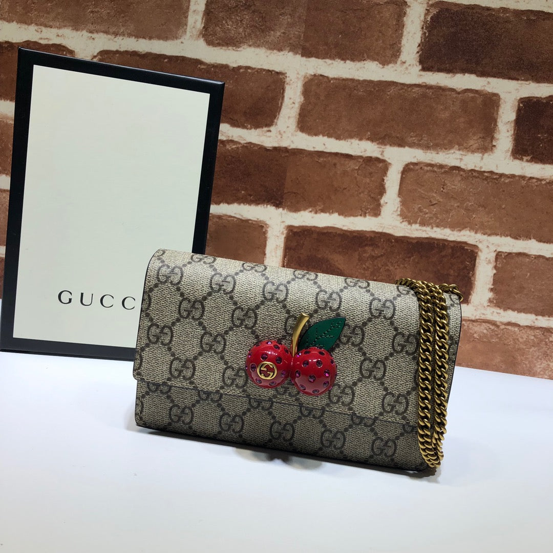 ＧＣＣＩGUCCISSIMA CHERRY CHAIN MINI SHOULDER BAG