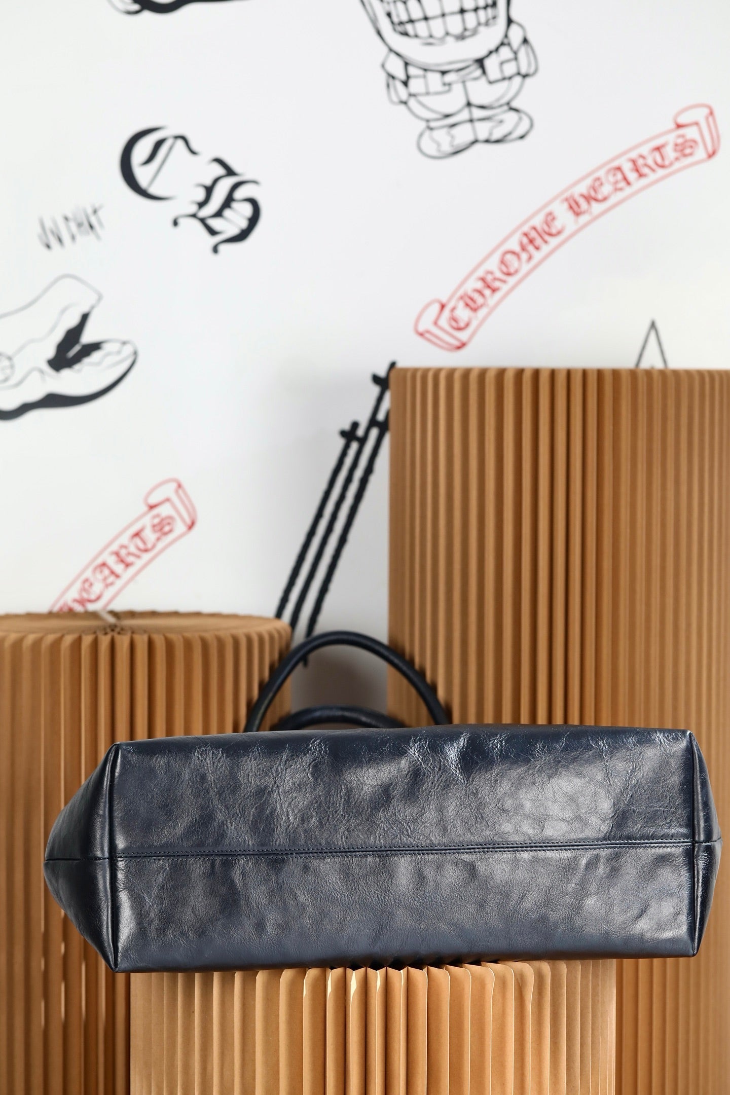 ＣＨＲＭ ＨＲＴＳ GRAINED CALFSKIN FLEUR TOTE BAG BLACK