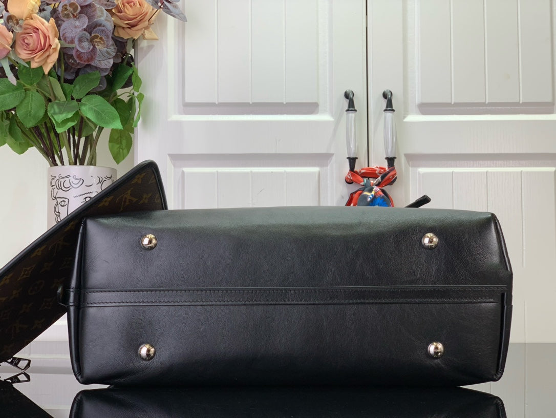 ＬＳ ＶＴＴＯＮ CARRYALL DARK MM