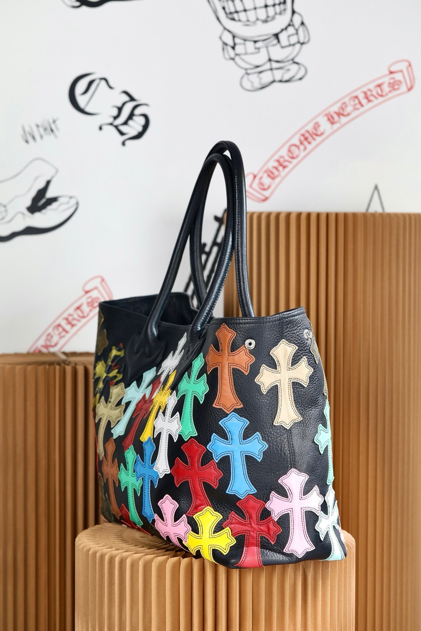 ＣＨＲＭ ＨＲＴＳ MULTICOLOR CROSS PATCH TOTE BAG BLACK