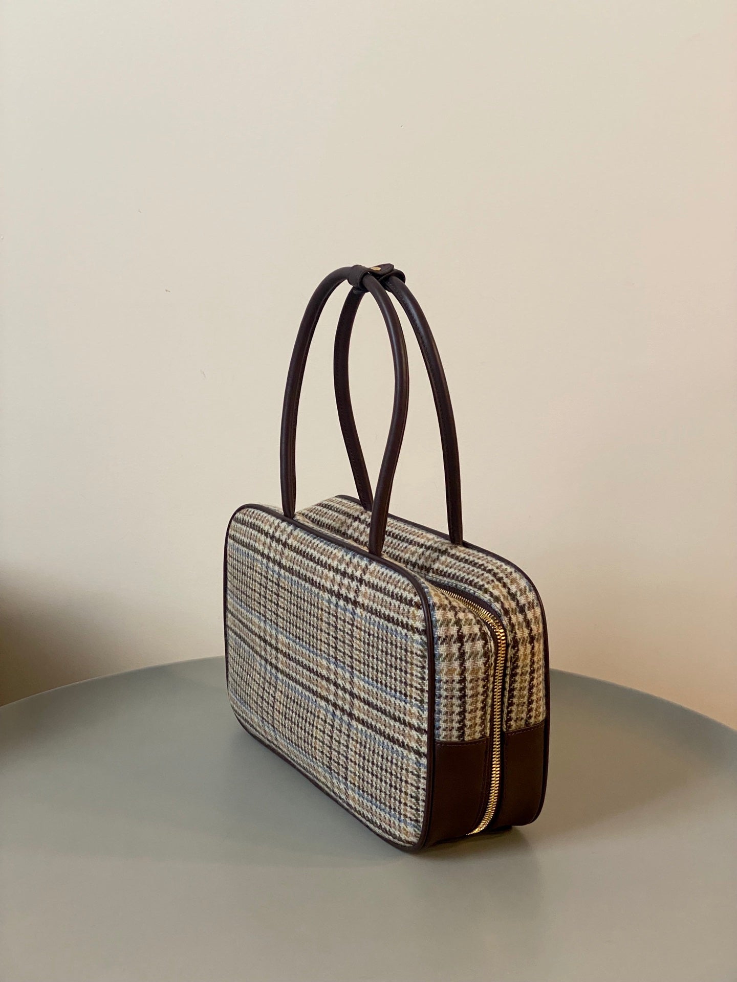 ＭＩ ＭＵ BEAU TARTAN TOP HANDLE BAG