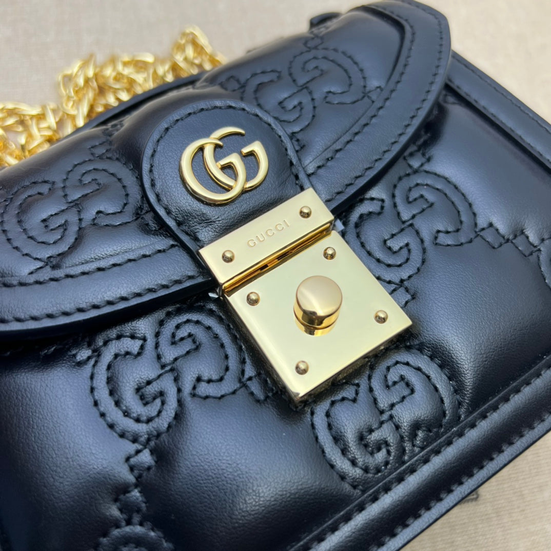 ＧＣＣＩGG MARMONT TOP HANDLE BAG BLACK