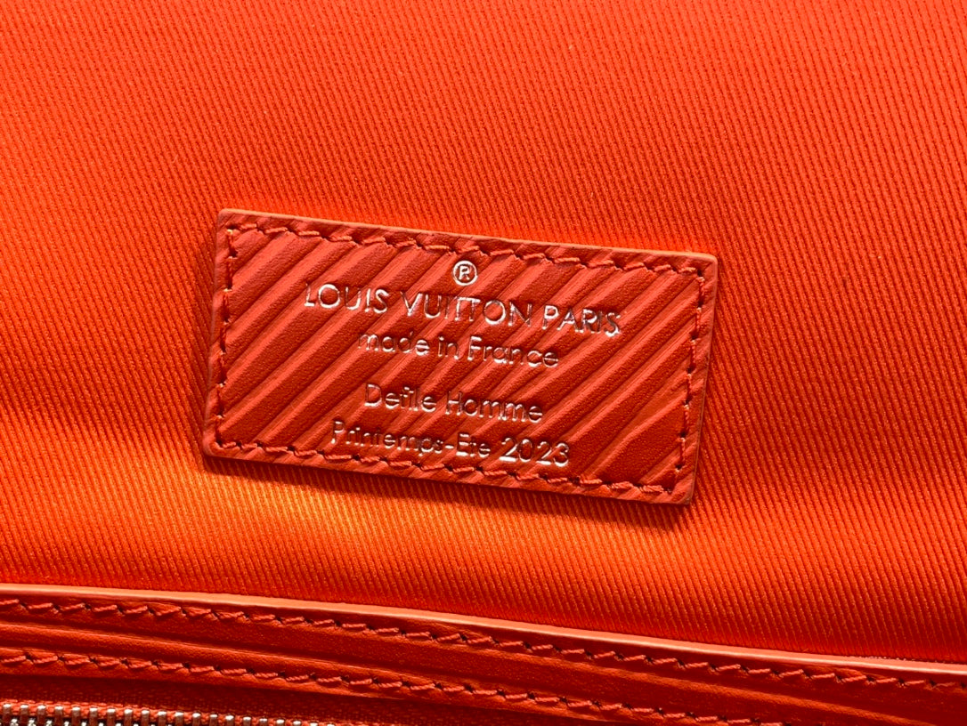 ＬＳ ＶＴＴＯＮ ALMA RED