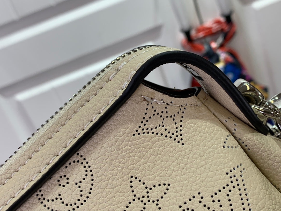 ＬＳ ＶＴＴＯＮ MAHINA HAND IT ALL