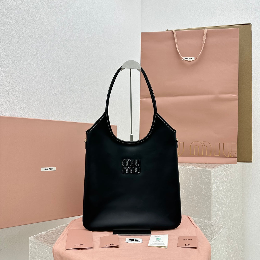 ＭＩ ＭＵ IVY LEATHER BAG BLACK