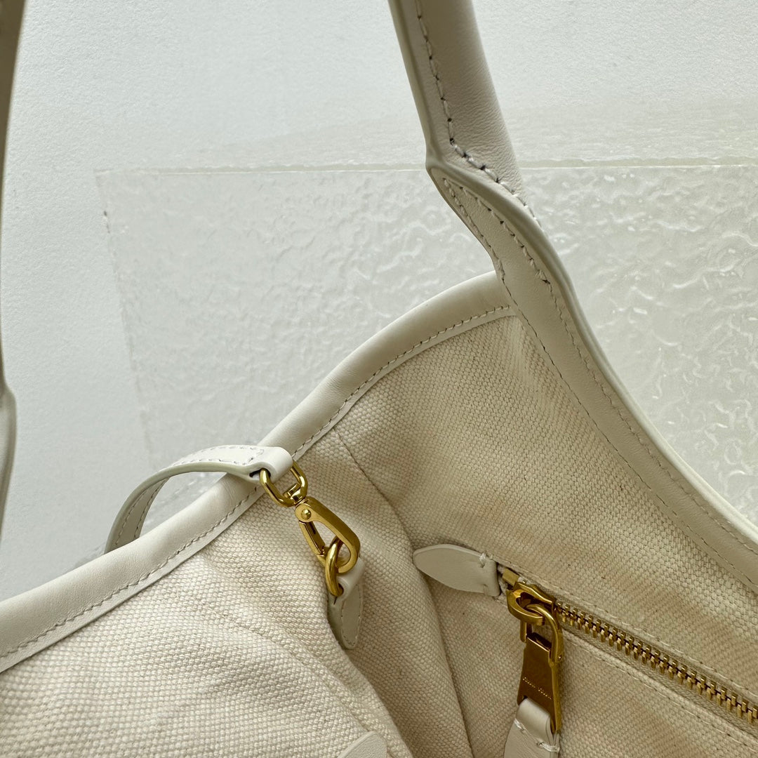 ＭＩ ＭＵ IVY CORDUROY HANDBAG CHALK