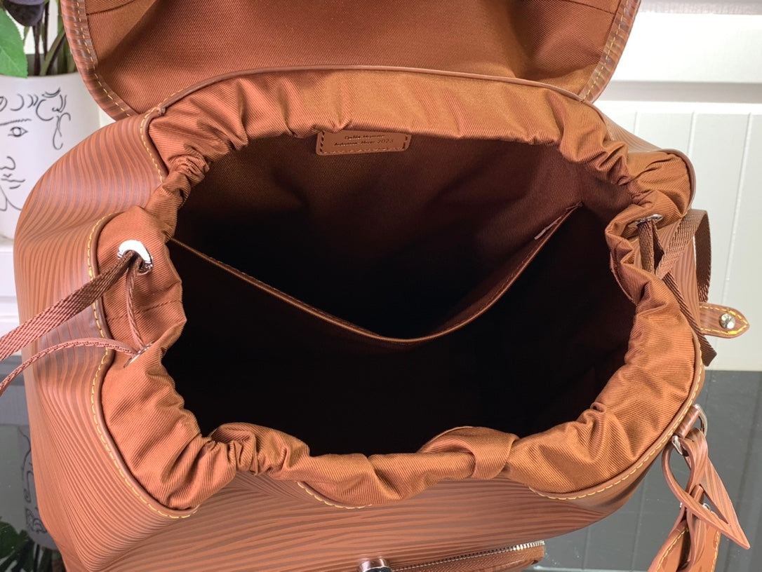 ＬＳ ＶＴＴＯＮ MONTSOURIS BACKPACK BROWN