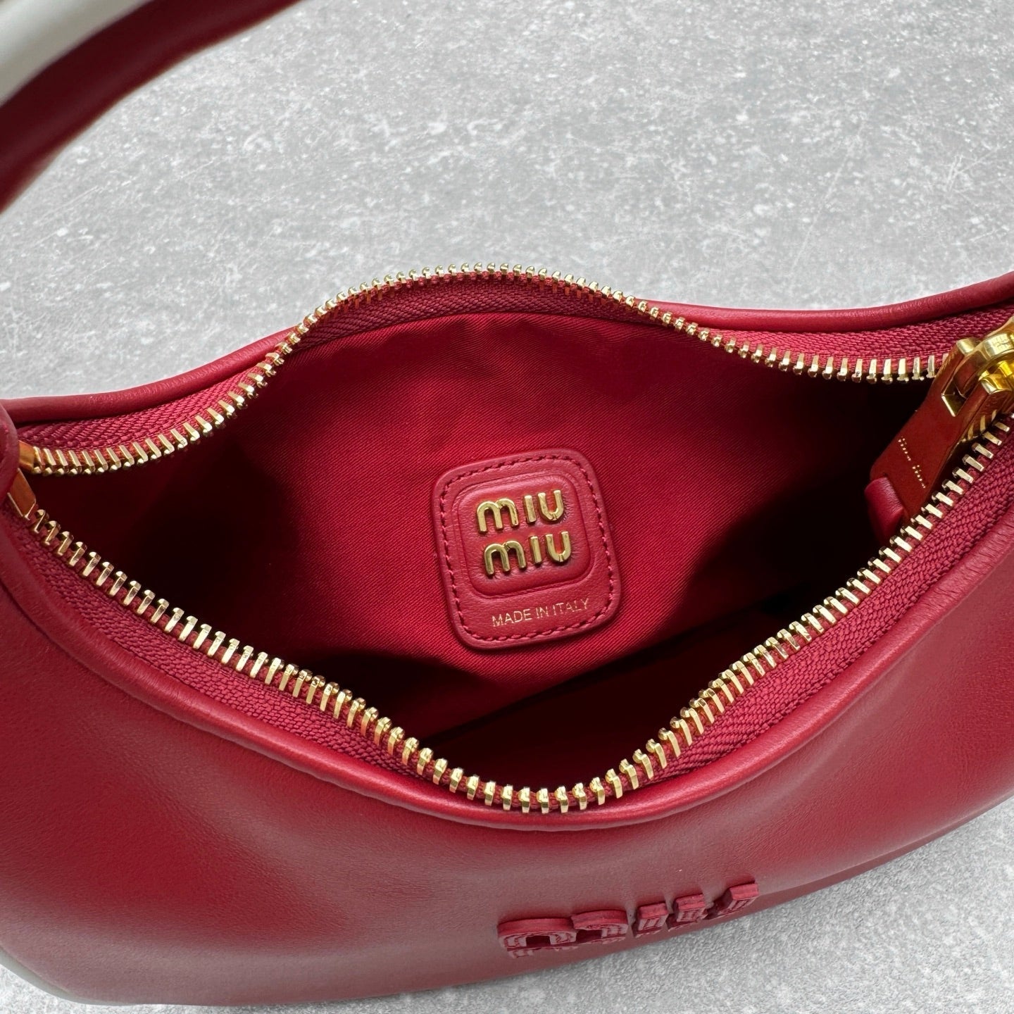 ＭＩ ＭＵ MATELASSÉ LEATHER CROSSBODY BAG RED