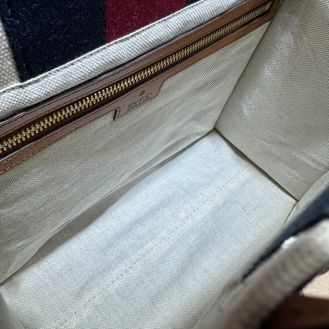 ＧＣＣＩIVORY CANVAS WEB INTERLOCKING G TOTE MEDIUM