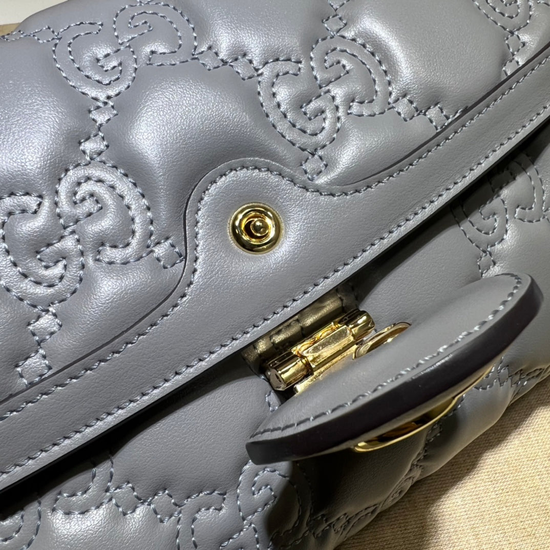 ＧＣＣＩGG MATELASSE BAG GREY