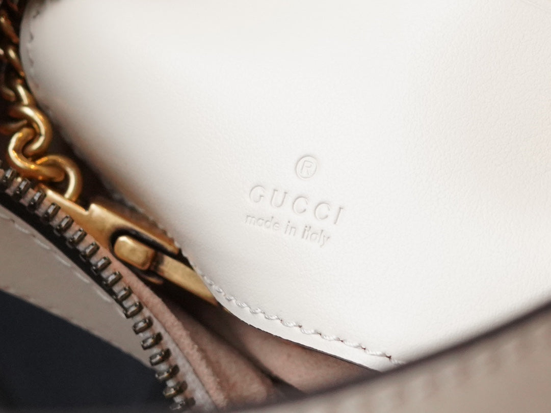 ＧＣＣＩGG MARMONT SMALL SHOULDER BAG WHITE