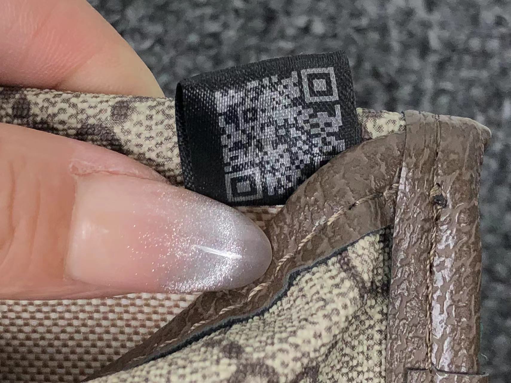 ＧＣＣＩ GG SUPREME NEO VINTAGE THREE LINES CROSS BAG