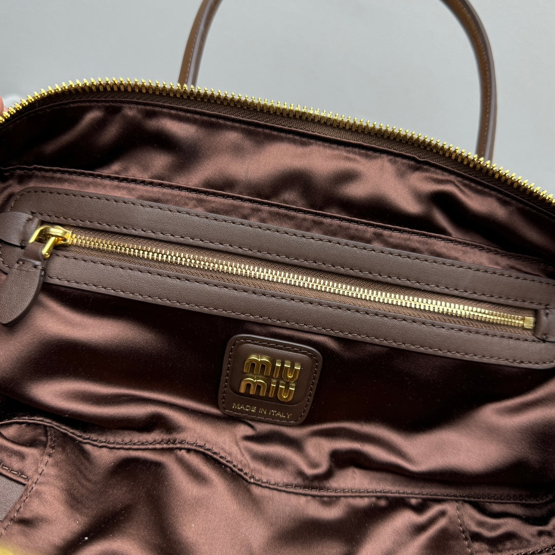 ＭＩ ＭＵ BEAU NAPLAK PATENT LEATHER BAG PALISANDER