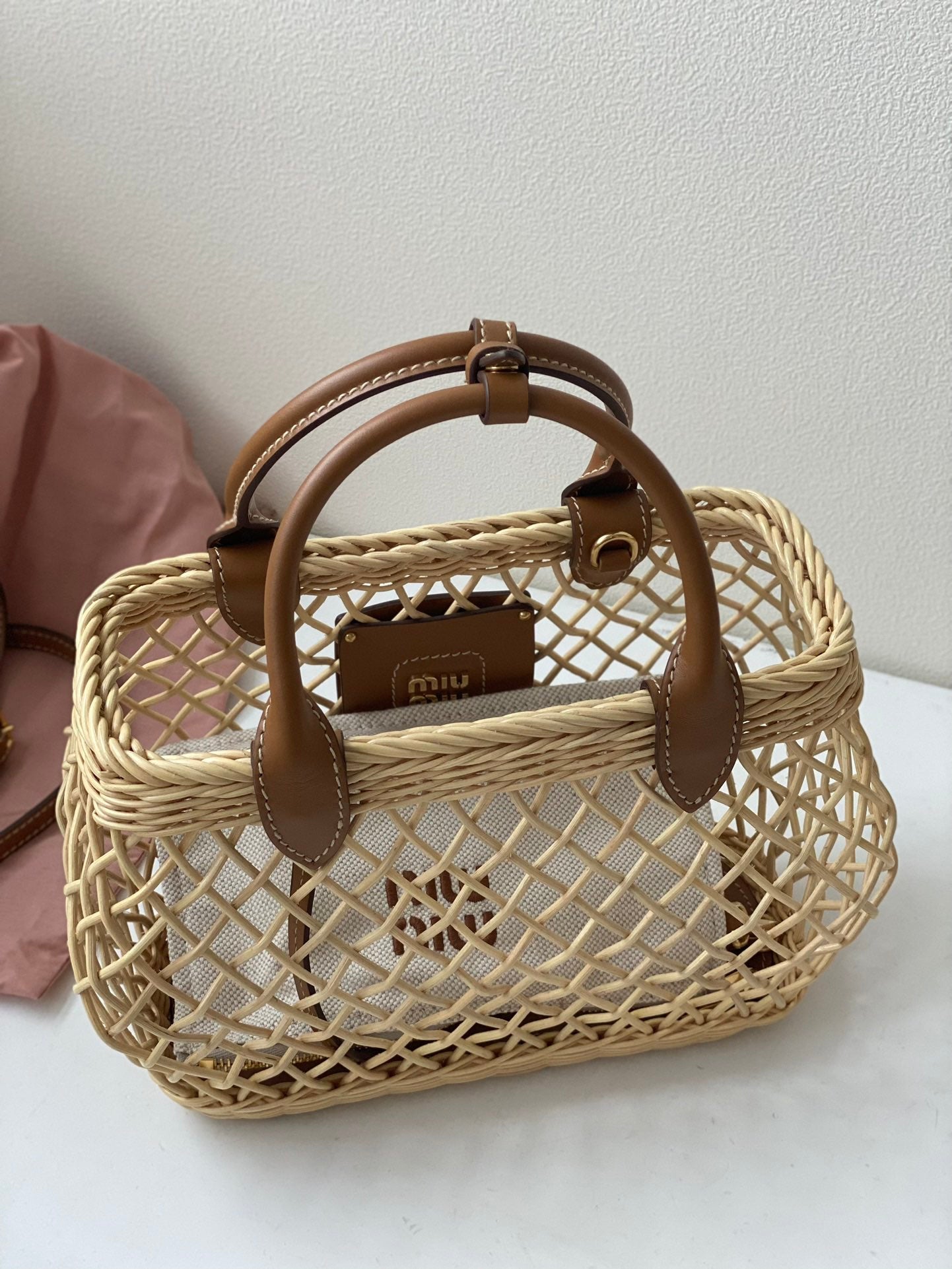 ＭＩ ＭＵ WOVEN FABRIC HANDBAG WITH LEATHER TRIM