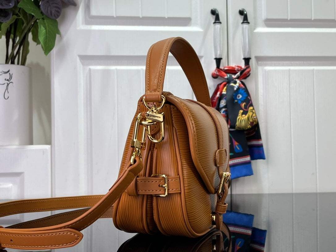 ＬＳ ＶＴＴＯＮ SAUMUR BB BRONZE