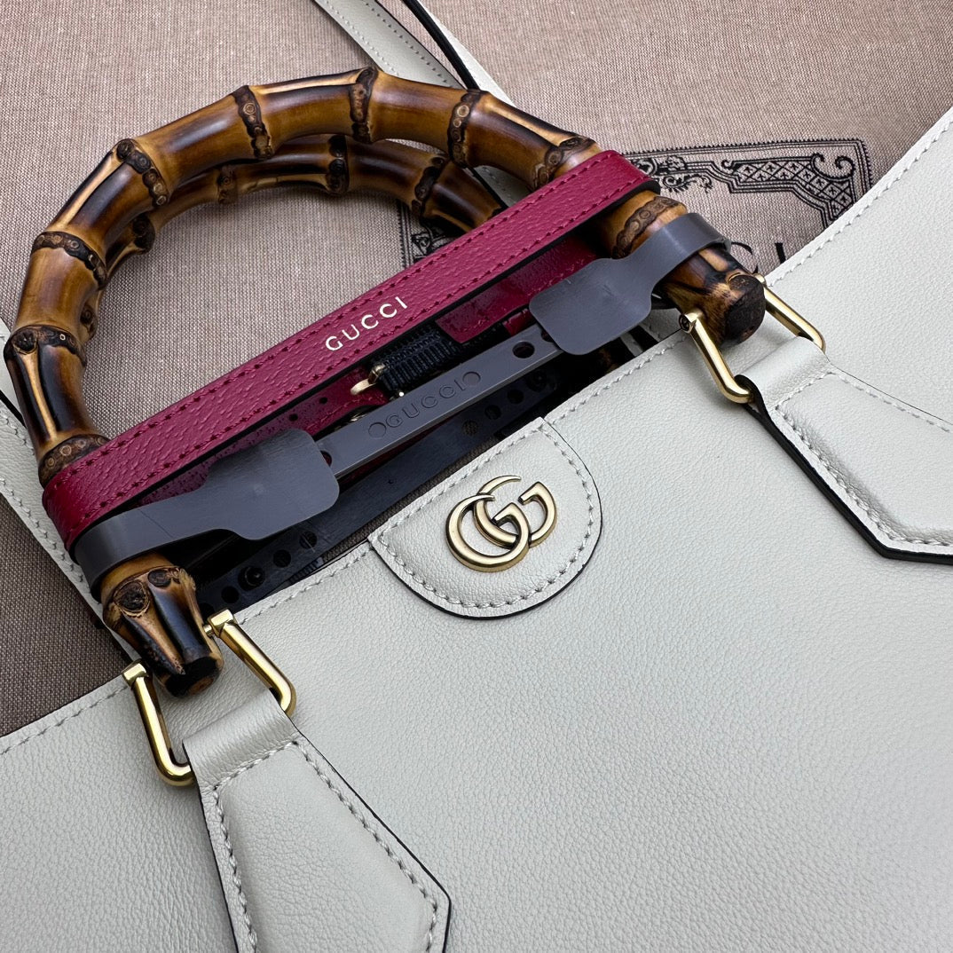 ＧＣＣＩDIANA LARGE TOTE BAG WHITE