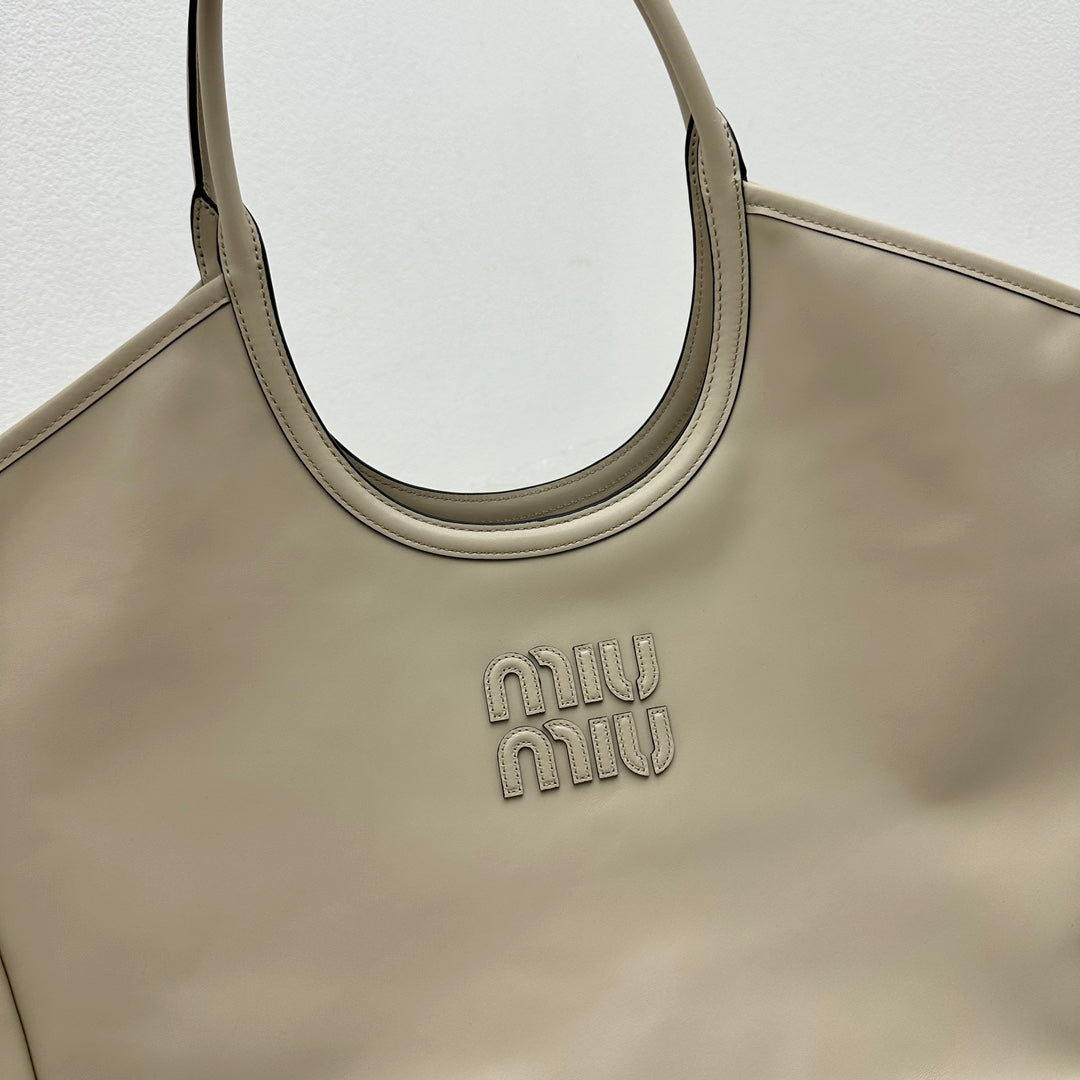 ＭＩ ＭＵ  IVY LEATHER BAG SOY GREEN