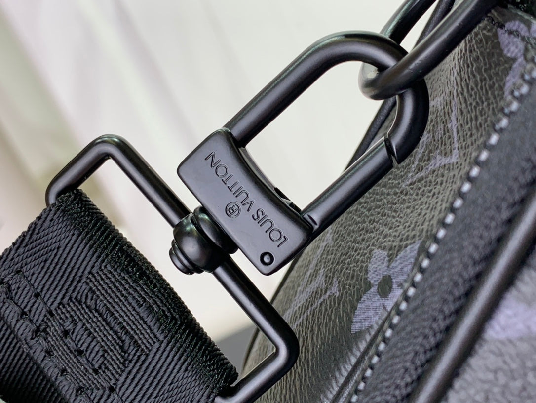 ＬＳ ＶＴＴＯＮ NANO ALPHA BLACK