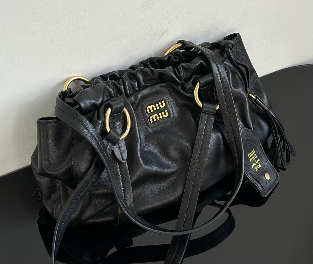 ＭＩ ＭＵ JOIE NAPPA LEATHER BAG BLACK