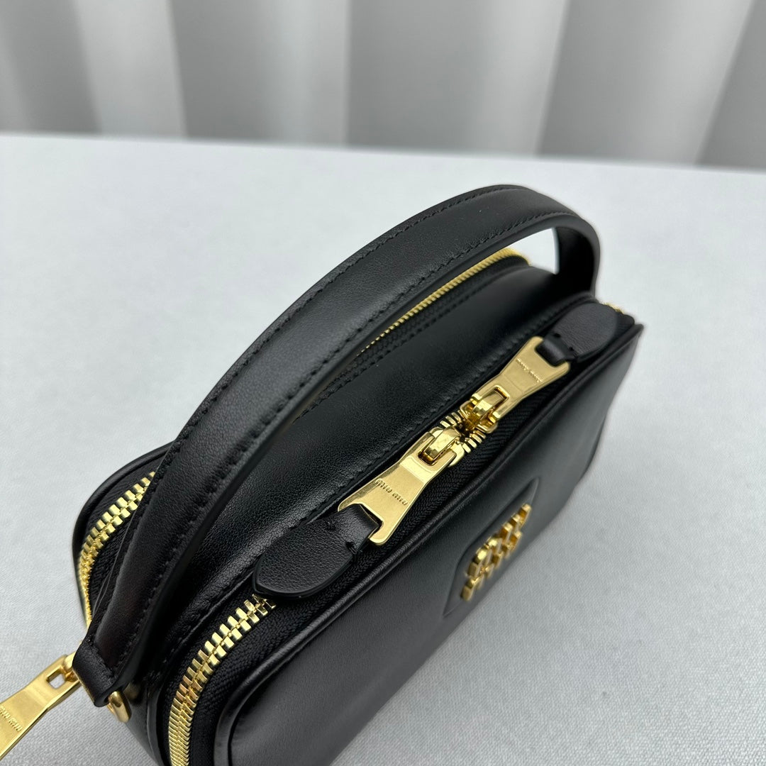 ＭＩ ＭＵ ARCADIE LEATHER BAG BLACK