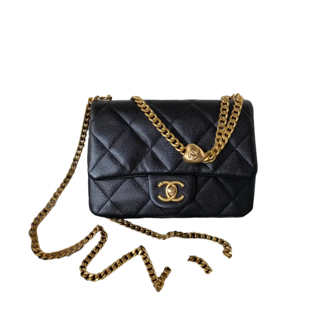 ＣＨＮＥＬ SHOULDER BAG BLACK/WHITE