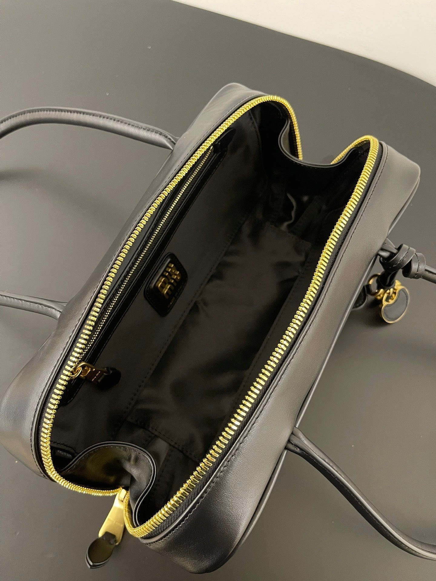 ＭＩ ＭＵ BEAU LEATHER BAG BLACK SMALL