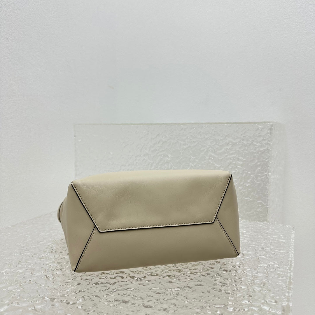 ＭＩ ＭＵ  IVY LEATHER BAG CLAY GREY