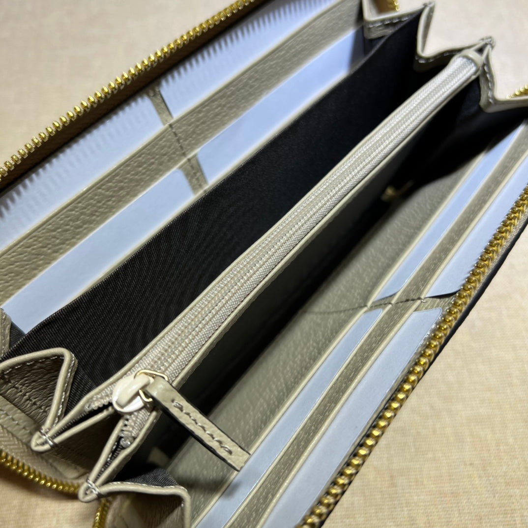 ＧＣＣＩJUMBO GG ZIP AROUND WALLET BEGIE