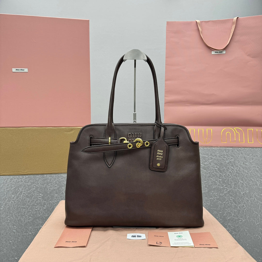 ＭＩ ＭＵ AVENTURE NAPPA LEATHER BAG MEDIUM BRIARWOOD