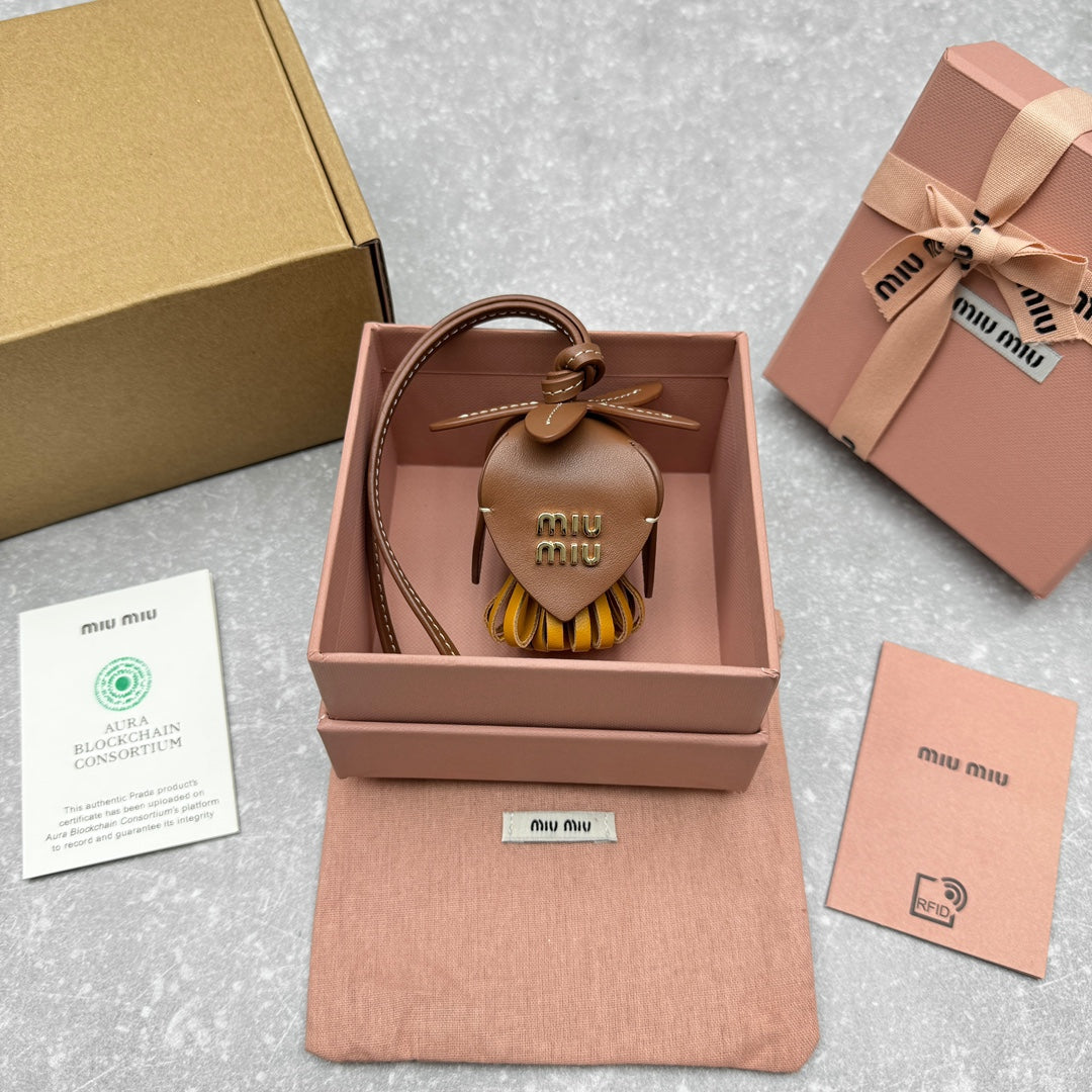 ＭＩ ＭＵ LEATHER TRICK COGNAC/OCHRE