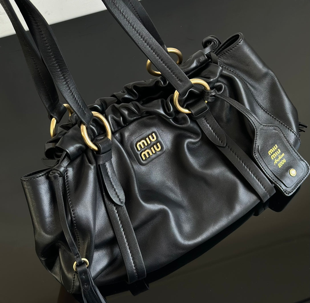 ＭＩ ＭＵ JOIE NAPPA LEATHER BAG BLACK