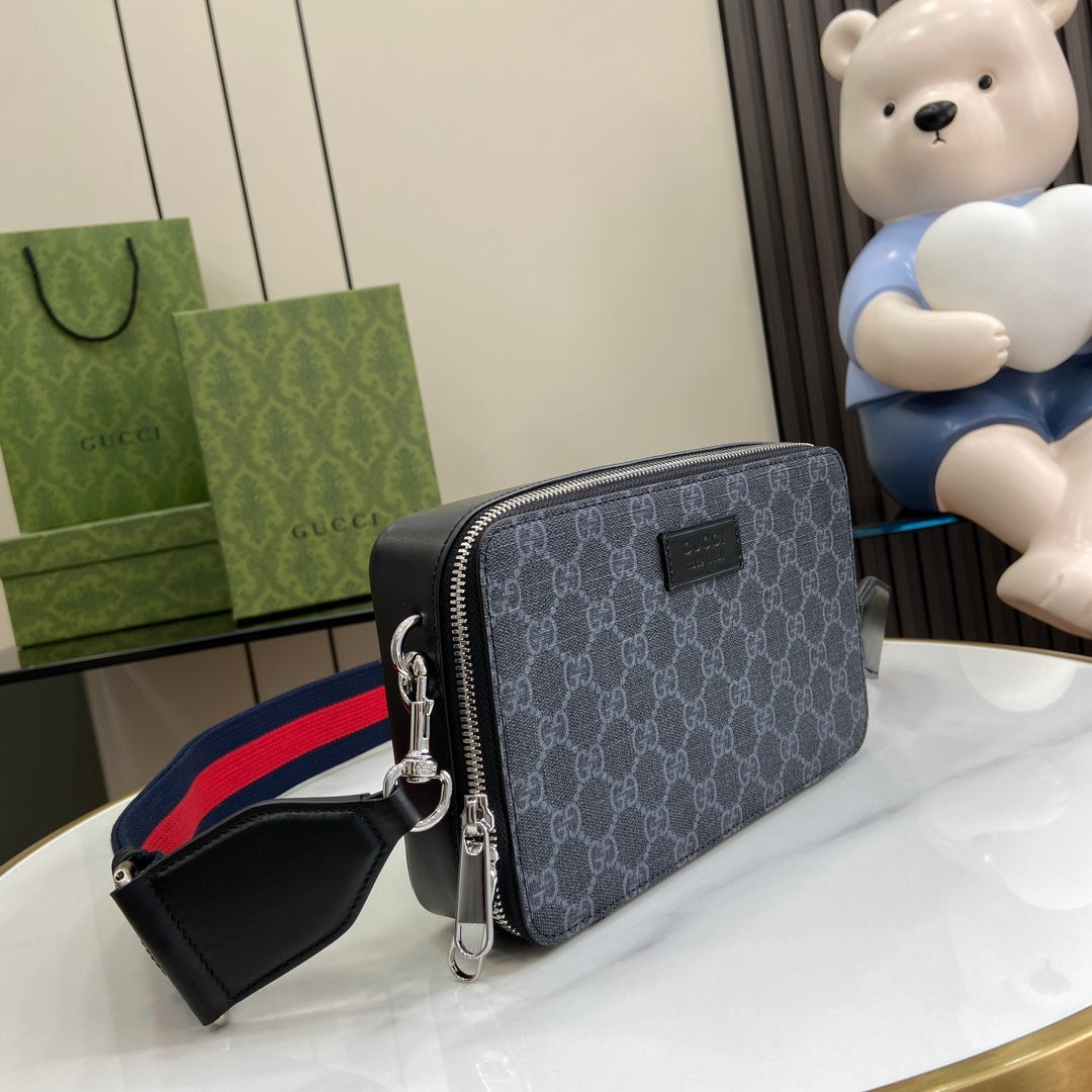 ＧＣＣＩGG BLACK SMALL SHOULDER BAG