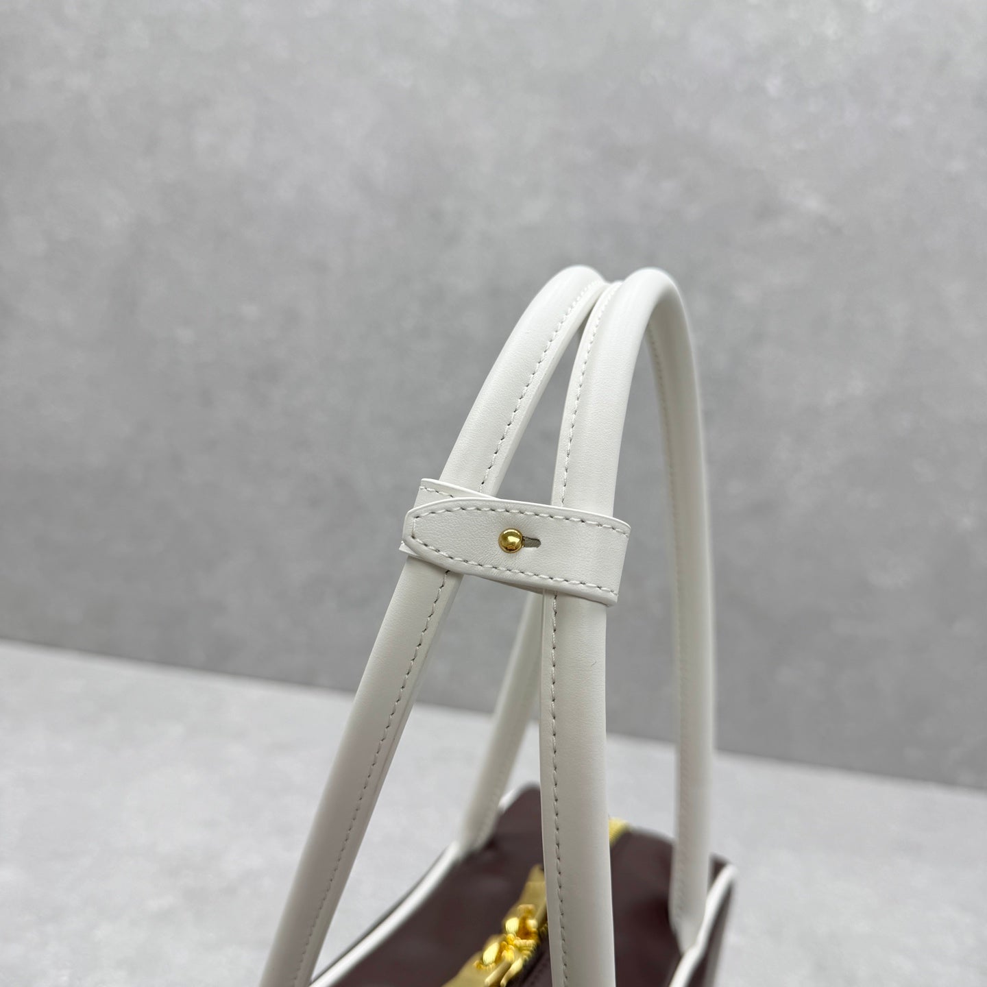 ＭＩ ＭＵ MATELASSÉ NAPPA LEATHER BAG DARK BROWN