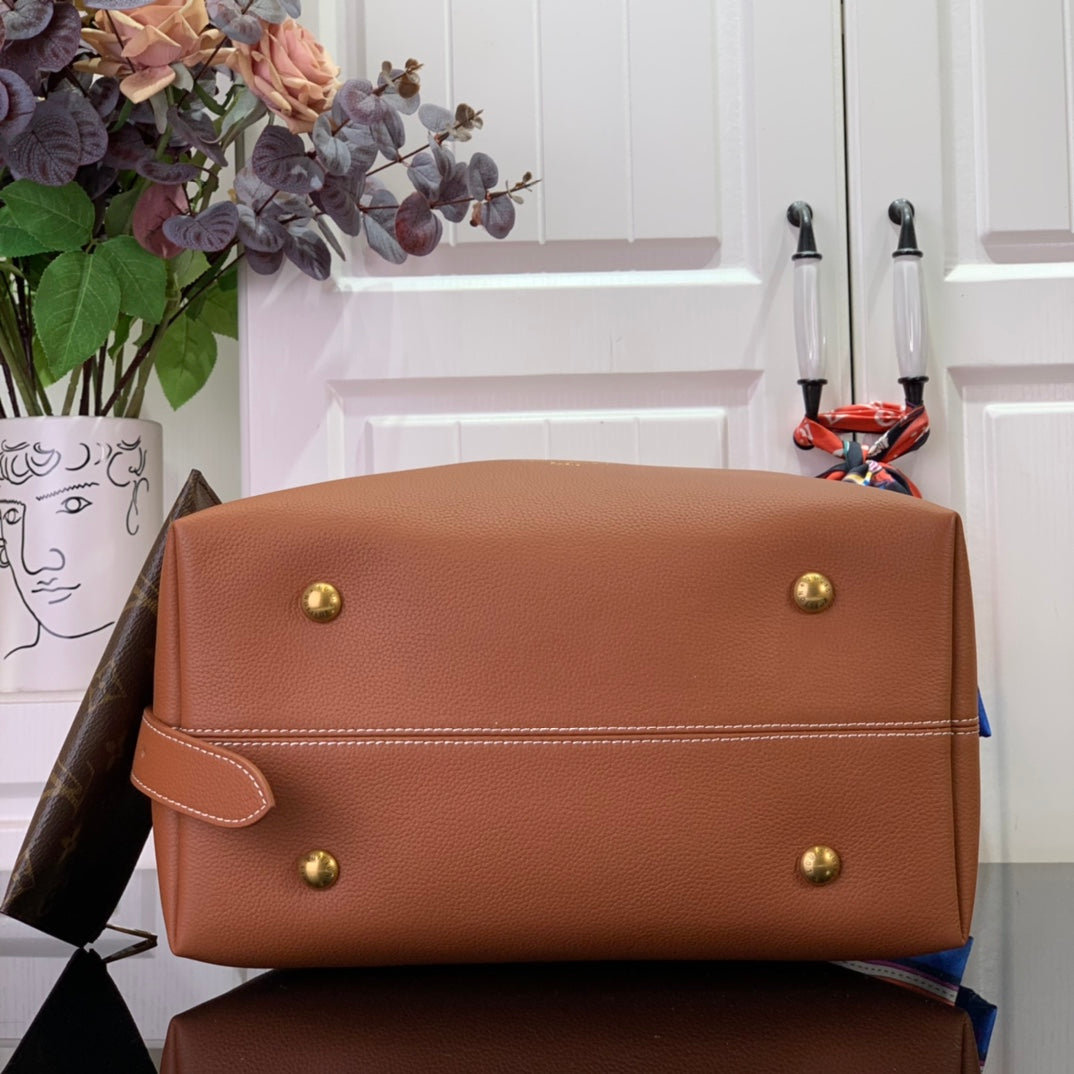 ＬＳ ＶＴＴＯＮ LOW KEY HOBO MM BLACK/BROWN