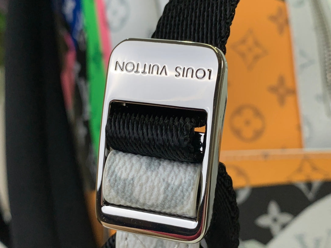 ＬＳ ＶＴＴＯＮ DISCOVERY BACKPACK PM