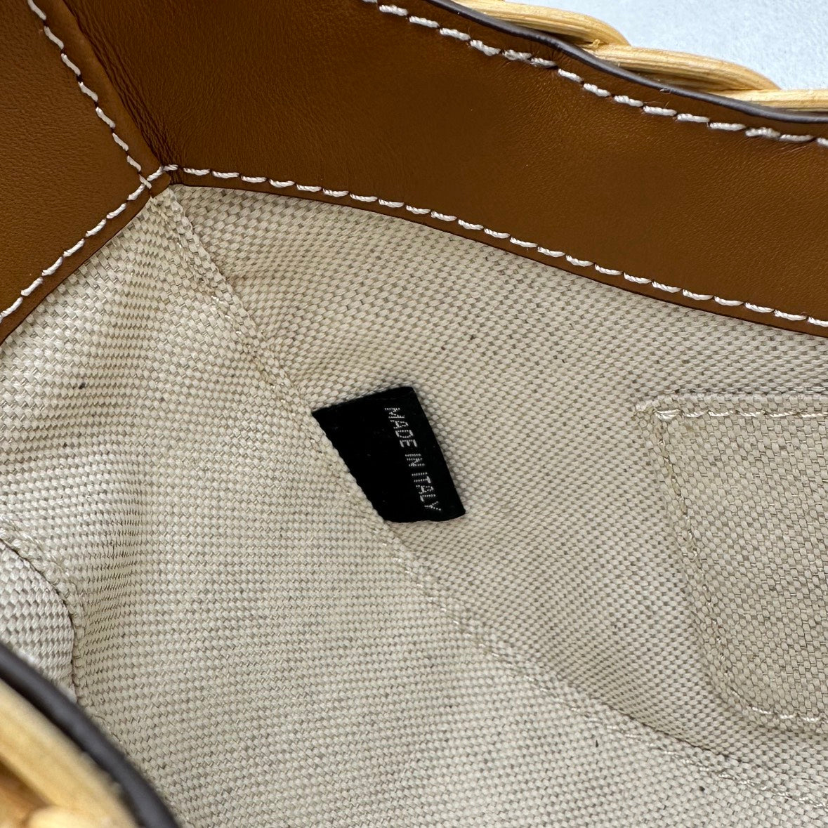 ＭＩ ＭＵ WANDER WICKER HOBO BAG TAN/CARAMEL