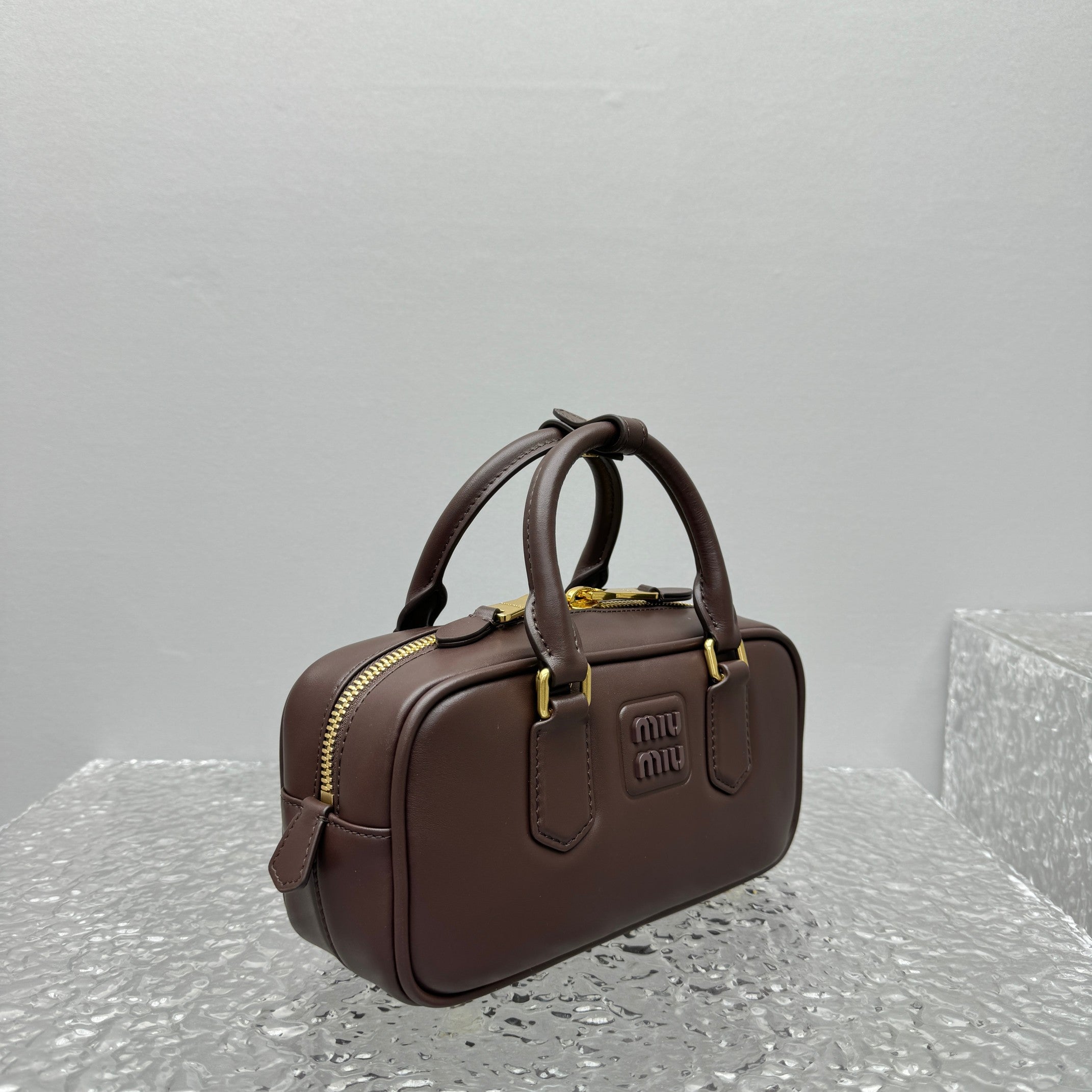 ＭＩ ＭＵ ARCADIE LEATHER BAG BRIARWOOD