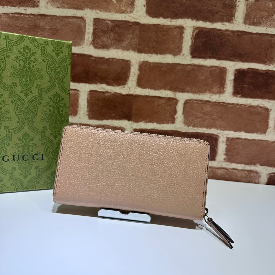 ＧＣＣＩGG INTERLOCKING LONG WALLET NUDE BEIGE