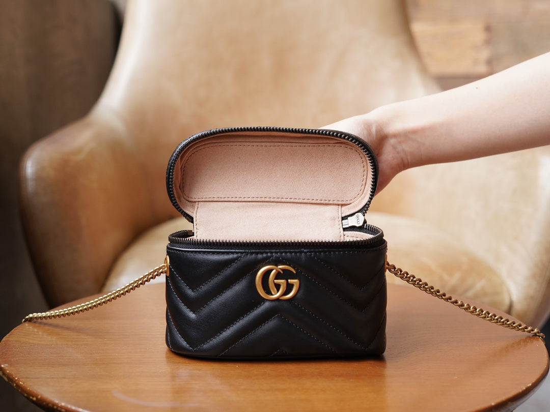 ＧＣＣＩGG MARMONT MINI TOP HANDLE BAG BLACK