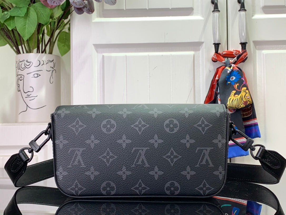 ＬＳ ＶＴＴＯＮ MONTSOURIS