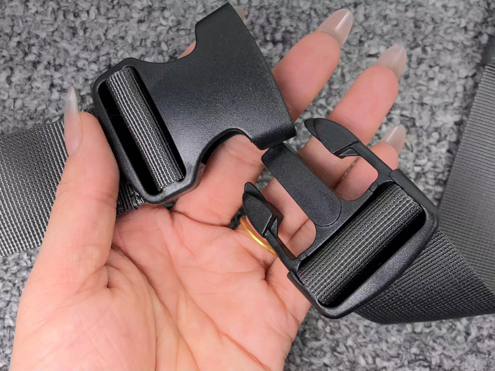 ＧＣＣＩ OPHIDIA SMALL BELT BAG