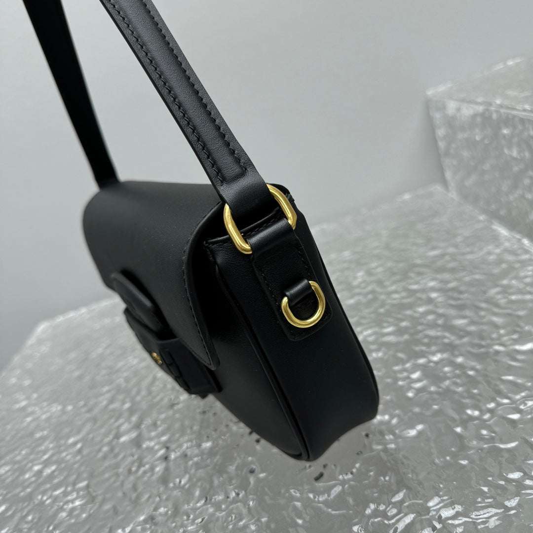 ＭＩ ＭＵ PENNY NAPPA LEATHER SHOULDER BAG BLACK